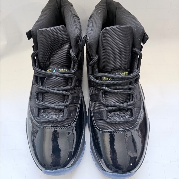 Jordan Black Sneakers - Picture 6 of 6